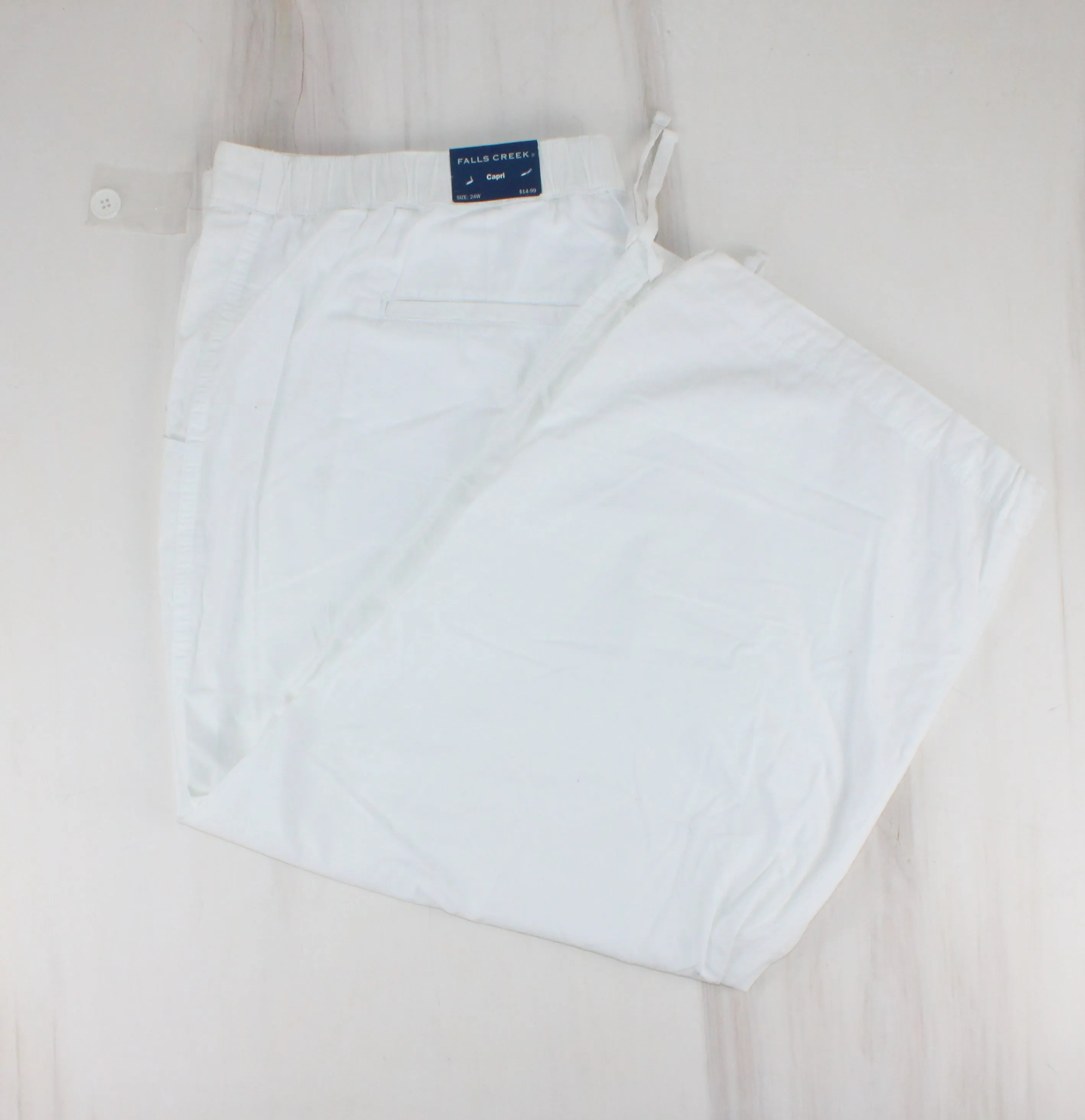 FALLS CREEK WHITE CAPRIS LADIES SIZE 24W PRE-LOVED