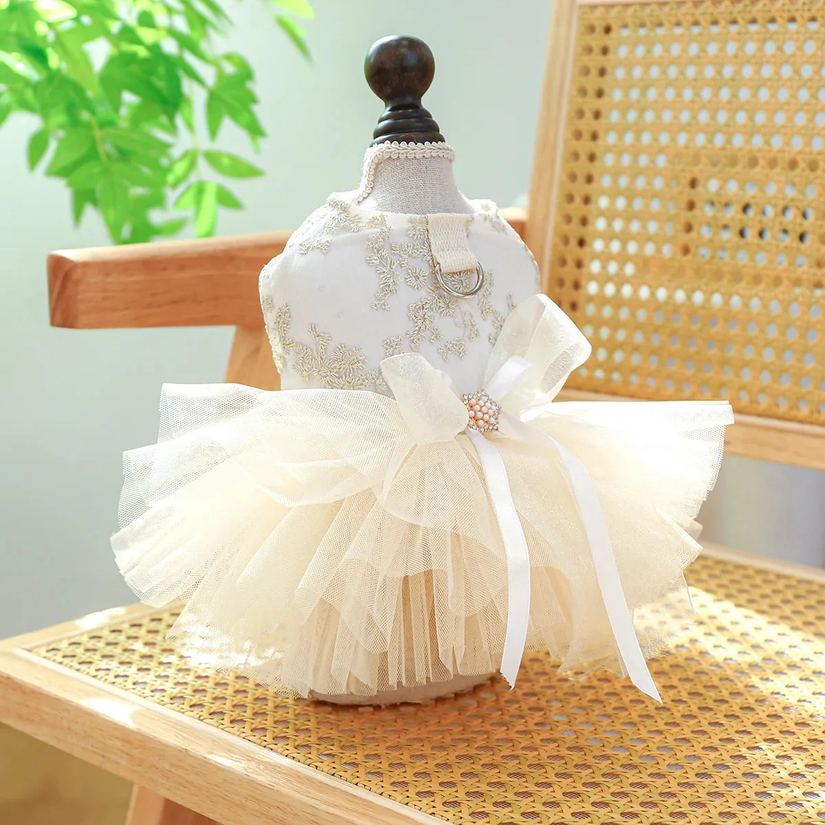 Pet Apparel Dog Spring/Summer Breathable White Wedding Dress Princess Dress with Pulling Cord Button For Small Medium Dogs