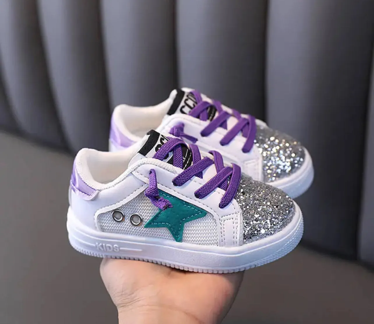 Star Kid Sequined Lace Up Kid Sneakers