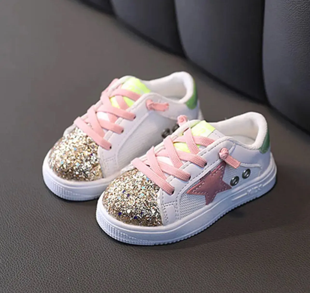 Star Kid Sequined Lace Up Kid Sneakers