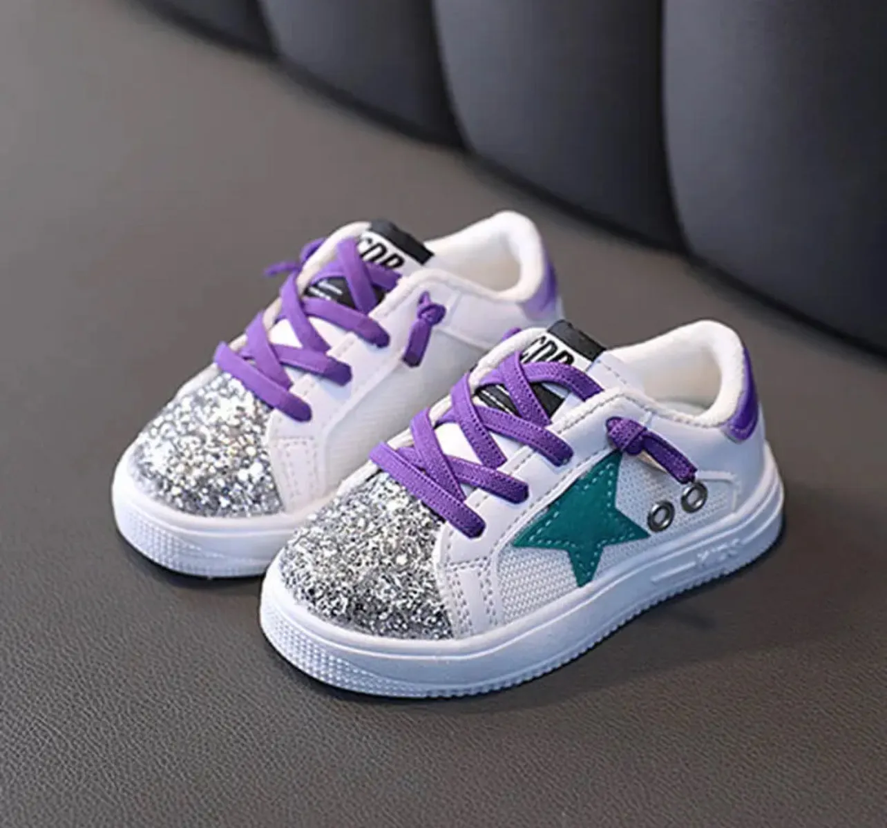 Star Kid Sequined Lace Up Kid Sneakers