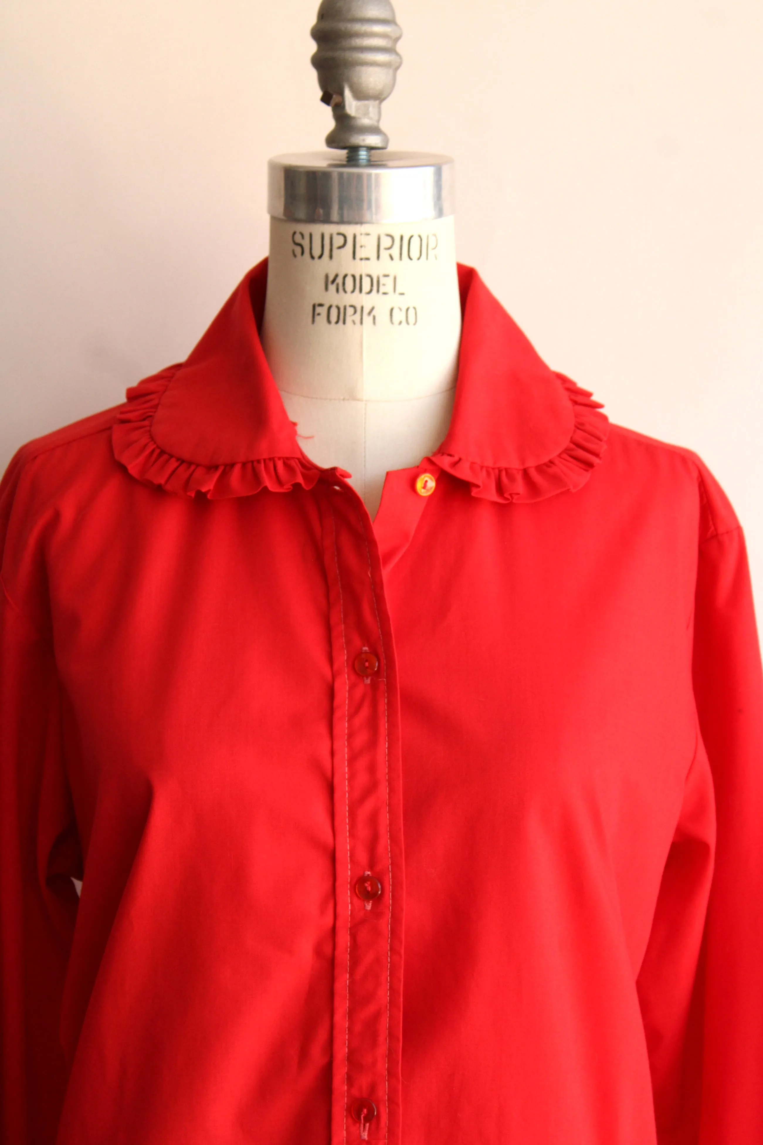 Vintage 1970s Lady Marlboro Red Button Up Shirt with Ruffled Collar